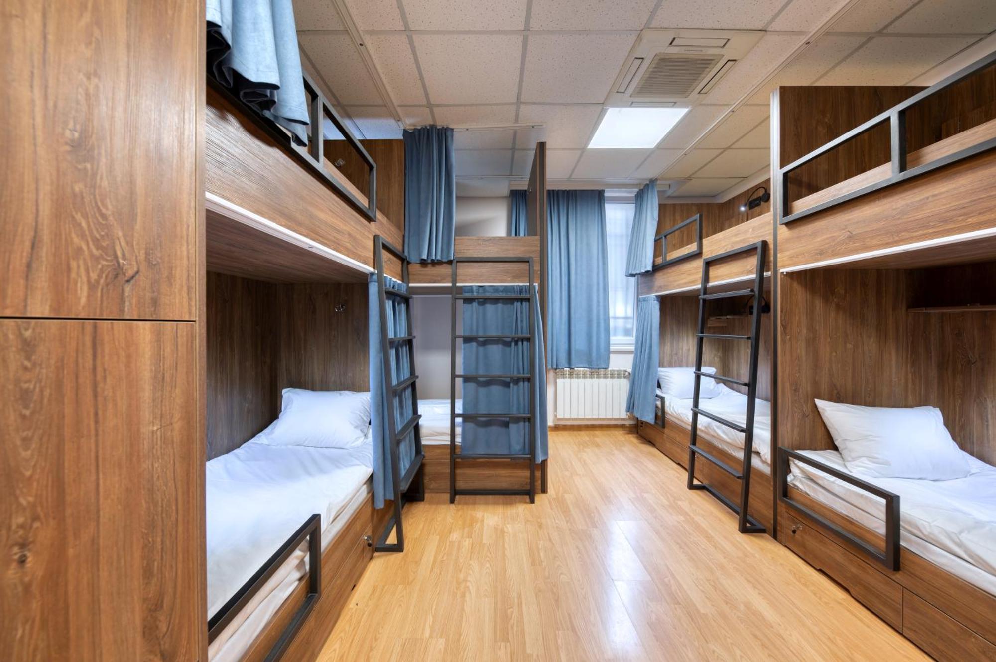 יירבאן Tropica Inn Hostel מראה חיצוני תמונה